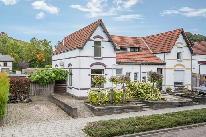 Heistraat 85 in Landgraaf photo