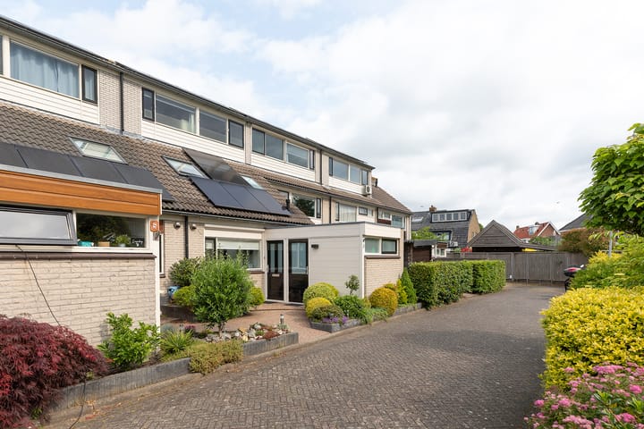 Helderoord 6 in Kortenhoef foto