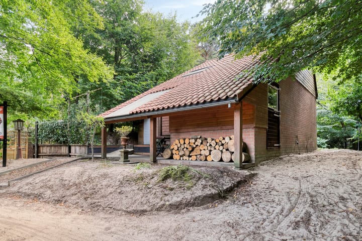 Helderse Duinen 77 in Overloon