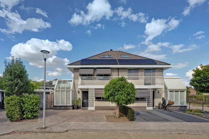 Photo de la maison Helen Parkhurstweg 4, Oud-Beijerland