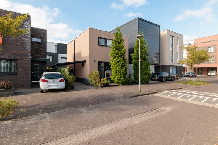 Helenusstraat 8 in Almere foto