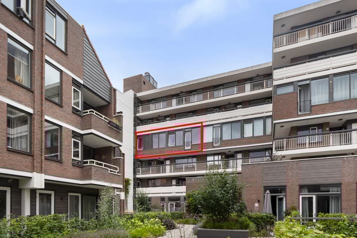 Helfrichstraat 25L in Apeldoorn