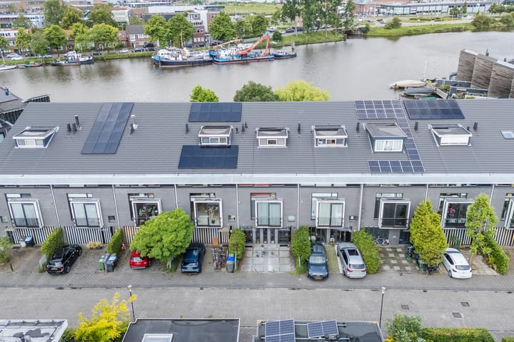 Photo of property Helgoland 14, Zaandam