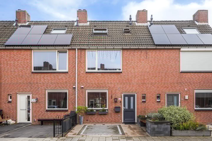 Heliotroop 39 in 's-Gravenzande