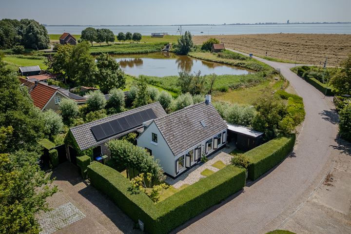 Hellewoudstraat 3 in Ellewoutsdijk