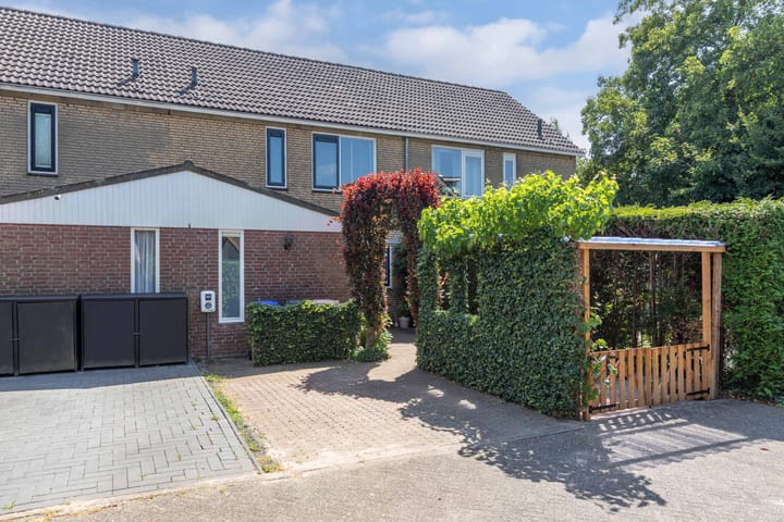 Helm 20 in Huizen foto