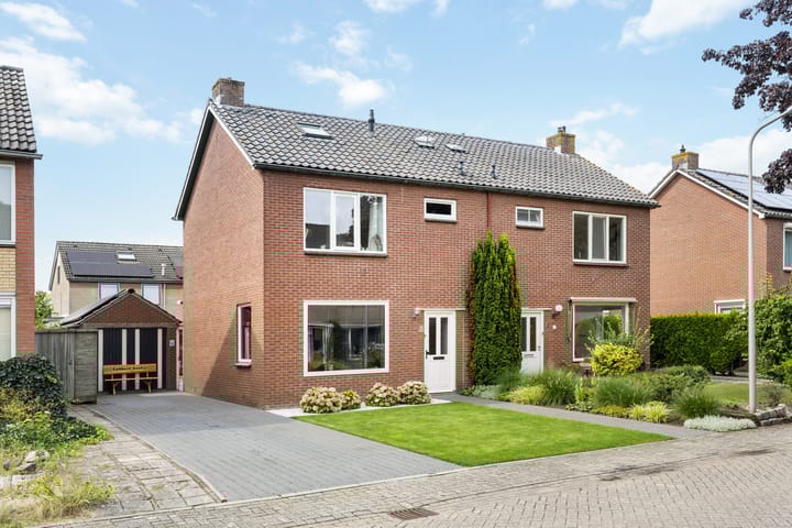 Helmichstraat 14 in Luttenberg