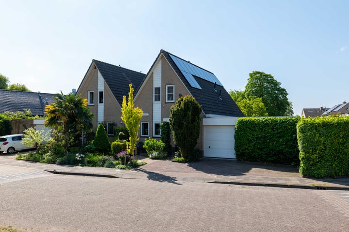 Helmstraat 1b in Hellevoetsluis