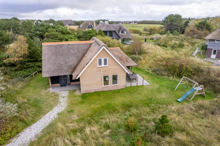 Photo of property Helmweg 1, Buren