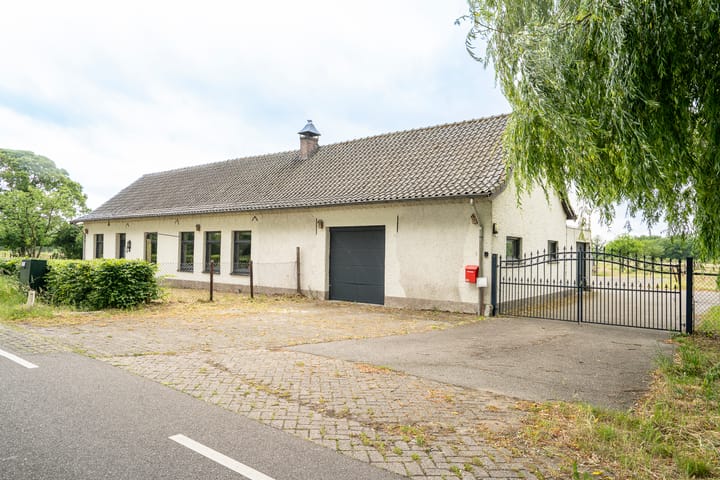 Heltenbosdijk 12 in Weert