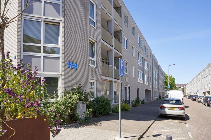 Photo of property Hendrick Sorchstraat 79, Rotterdam