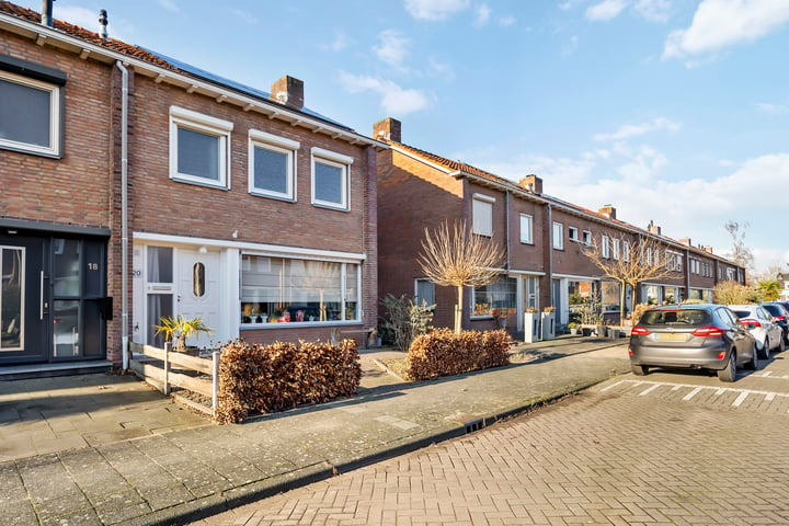 Hendrik van Nassaustraat 20 in Leerdam