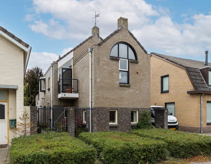 Hendrik Veenemanstraat 23 in Son en Breugel