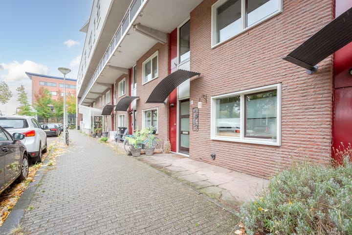 Henegouwenstraat 86 in Amsterdam foto