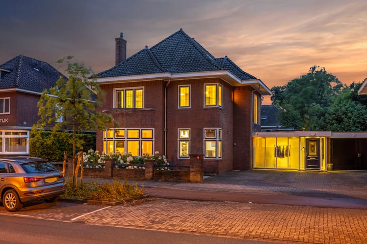 Hengelosestraat 153 in Enschede photo