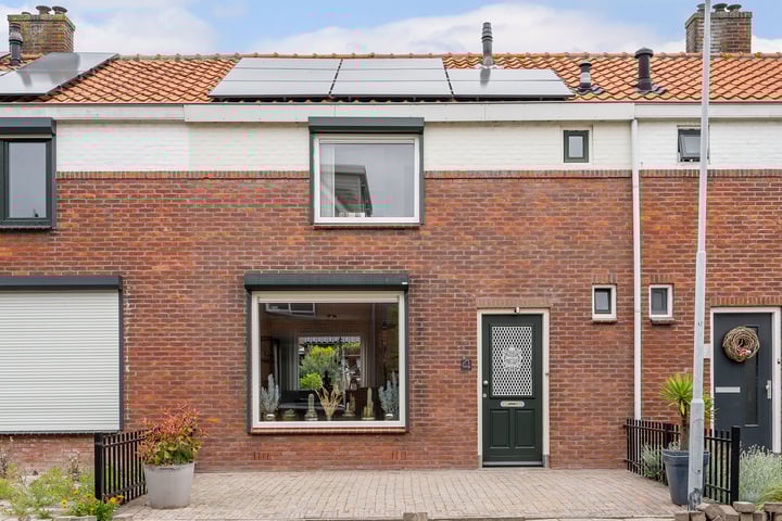 Hengelosestraat 4 in Sint Philipsland