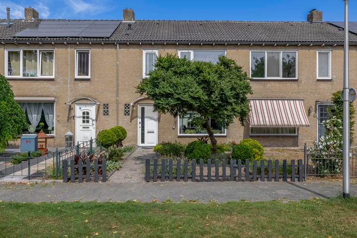 Photo of property Henk Badingspark 14, Waalwijk