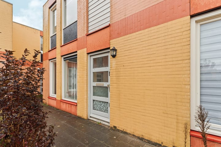 Hennahof 15 in Almere