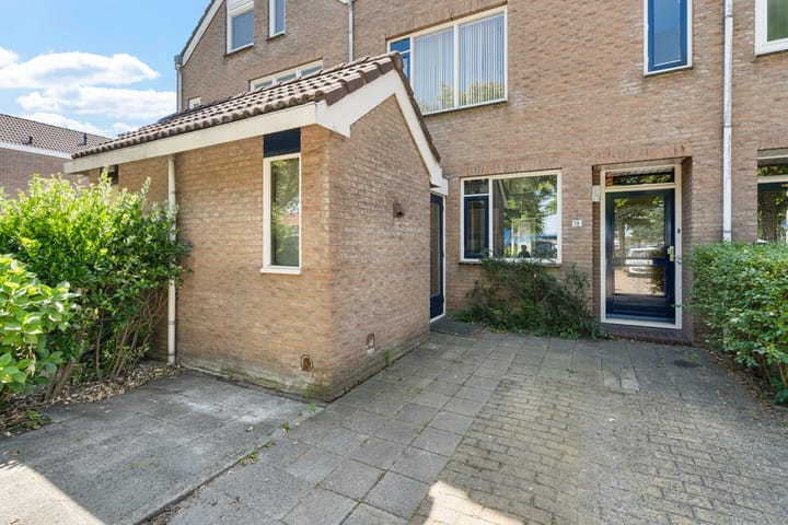 Henneland 18 in Koog aan de Zaan
