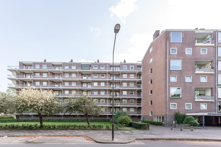 Henri Dunantlaan 359 in Apeldoorn