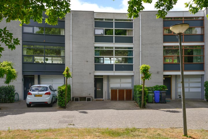 Henri Dunantpark 13 in Huizen