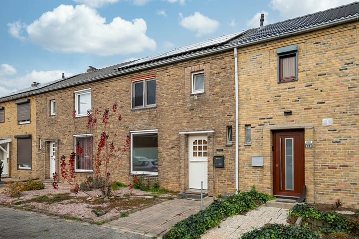 Henric van Veldekestraat 31 in Sittard