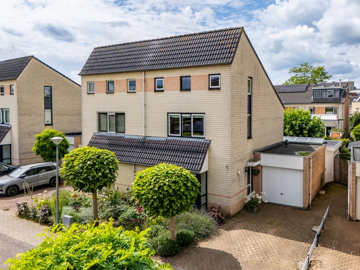 Henriette Polaklaan 110 in Zutphen