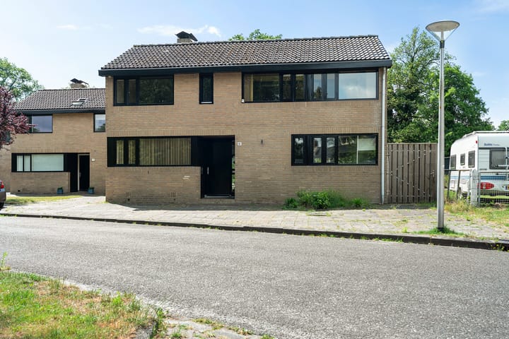 Photo of property Henry Dunantlaan 10, Enschede