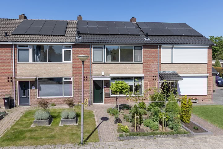 Photo of property Henry Dunantweg 174, Neede