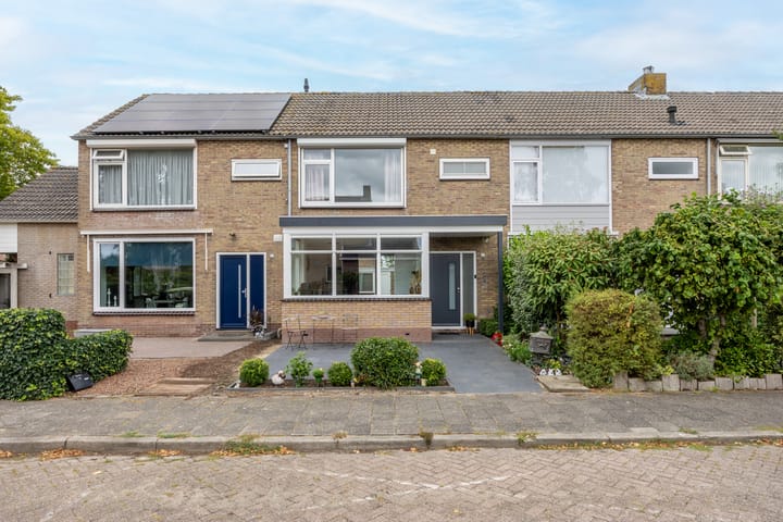 Herderstraat 2 in Jisp