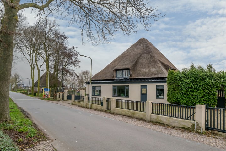 Herenweg 76 in Hoogwoud