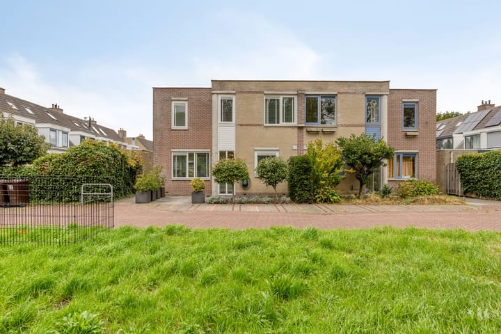 Photo of property Herfstlaan 4, Alphen aan den Rijn