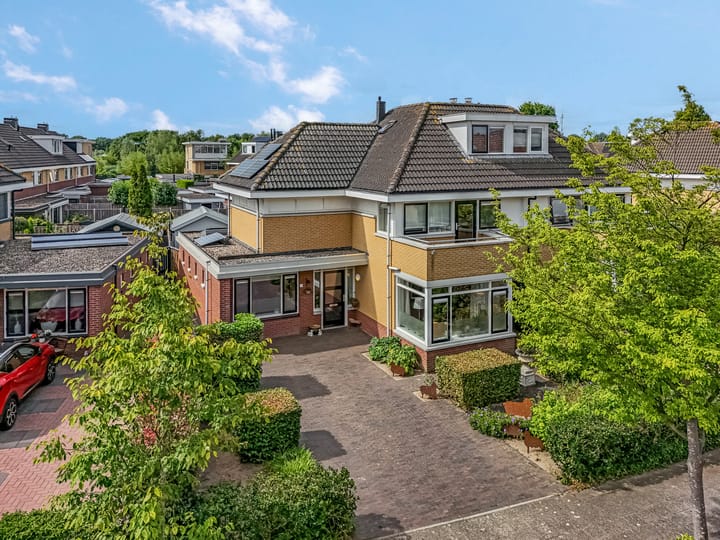 Photo of property Herfsttuin 8, Barneveld