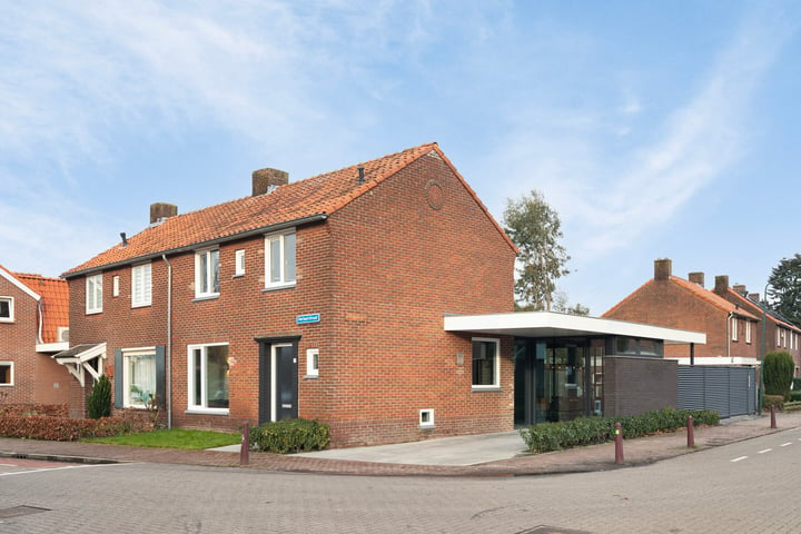 Herlaerstraat 1 in Hilvarenbeek