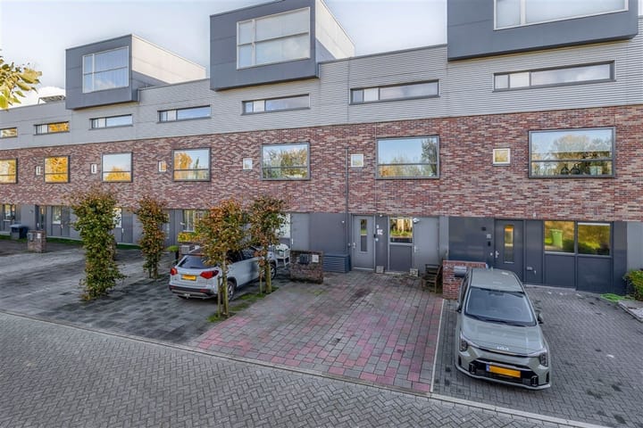 Herman Broodstraat 27 in Assen