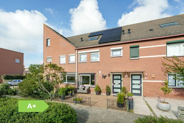 Photo of property Herman Heijermanshove 39, Nieuwegein