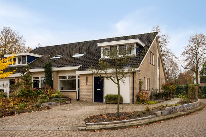 Photo of property Herman van der Haarstraat 11, Haaksbergen
