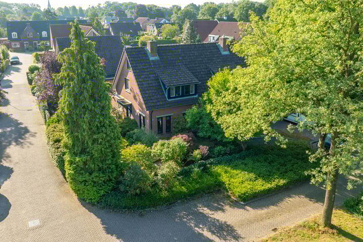 Photo of property Herman van Velzenstraat 8, Silvolde