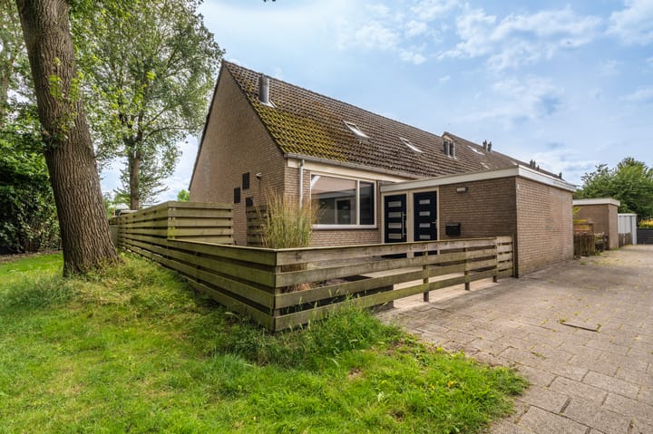 Hermelijnlaan 200 in Winschoten foto