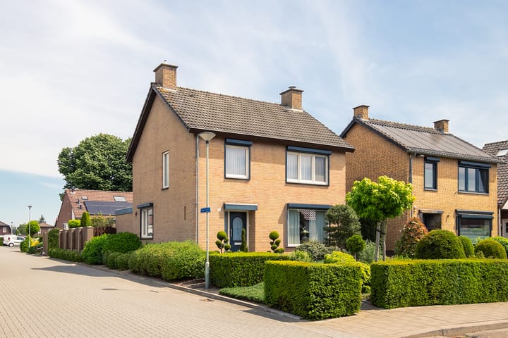 Hertestraat 10 in Linne