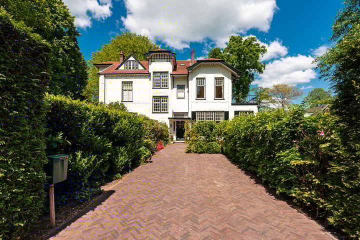 Hertog Hendriklaan 4 in Baarn foto