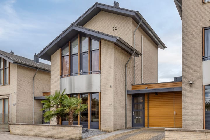 Photo of property Hertog Karellaan 69, Zaltbommel