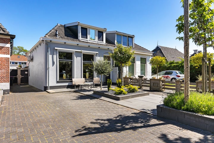 Hertog van Saxenlaan 10 in Franeker