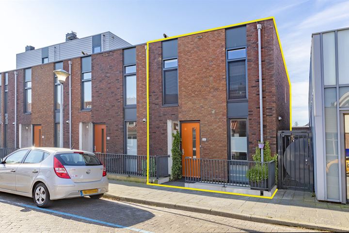 Photo of property Hertzogstraat 84, Den Helder