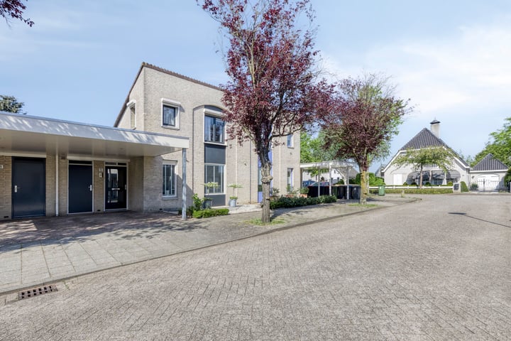 Photo of property Hester van Griensvenhof 10, 's-Hertogenbosch