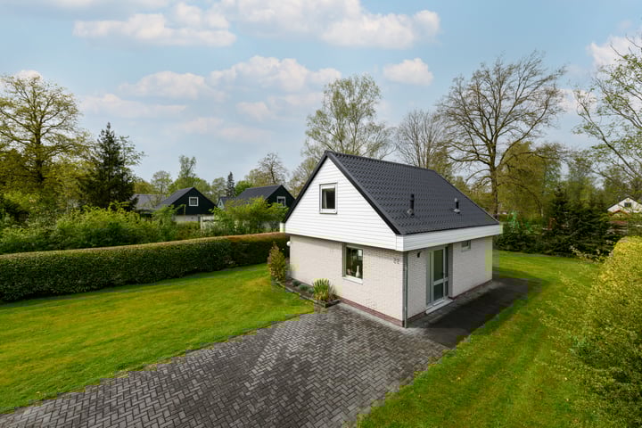 Photo of property Het Bosmeer 22, Noordwolde
