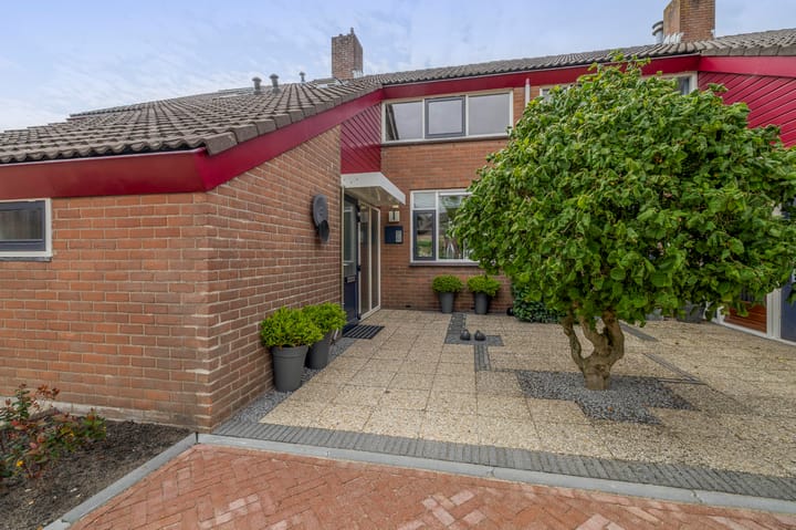 Het Hogeland 43 in Zevenhuizen