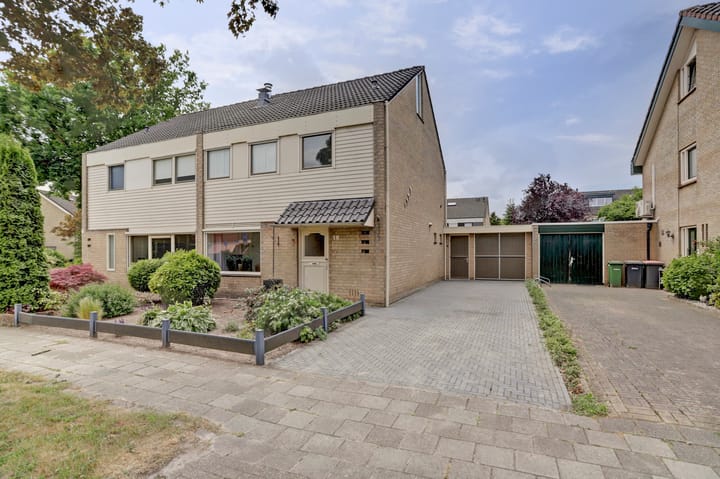 Het Loo 18 in Almelo