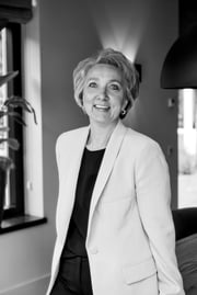 Foto van Hetty Tijhuis-Klarenbeek, NVM Register Makelaar & Taxateur bij Alma & Tijhuis Makelaars-Taxateurs B.V.