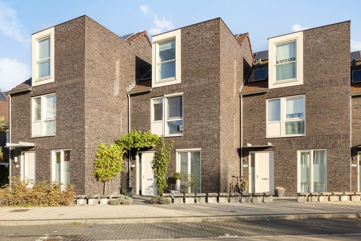 Heugemerweg 117 in Maastricht foto